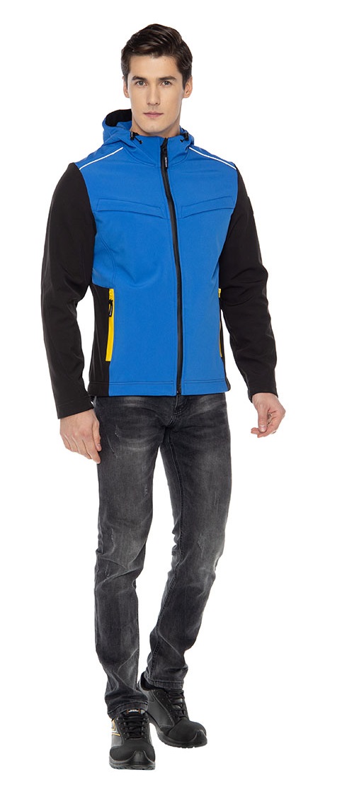 Летняя куртка "ТАЙМ" софтшелл мужская, короткая, цвет: черный с васильковым, ткань: 100% ПЭ
